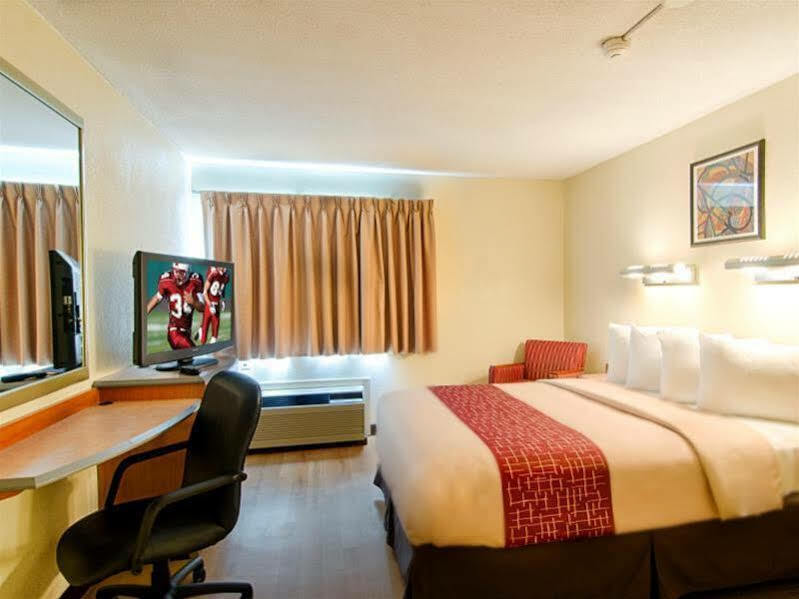 Red Roof Inn Plus+ South Deerfield - Amherst Dış mekan fotoğraf